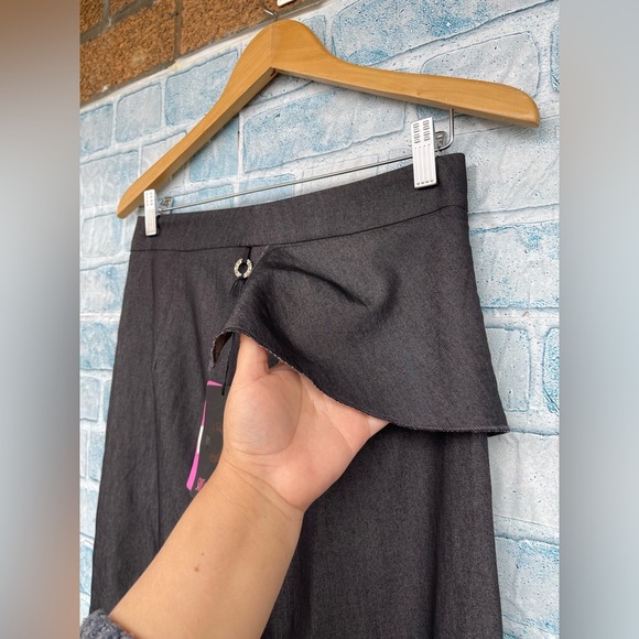 Save the Queen Overlap Pants size small - Picture 11 of 17